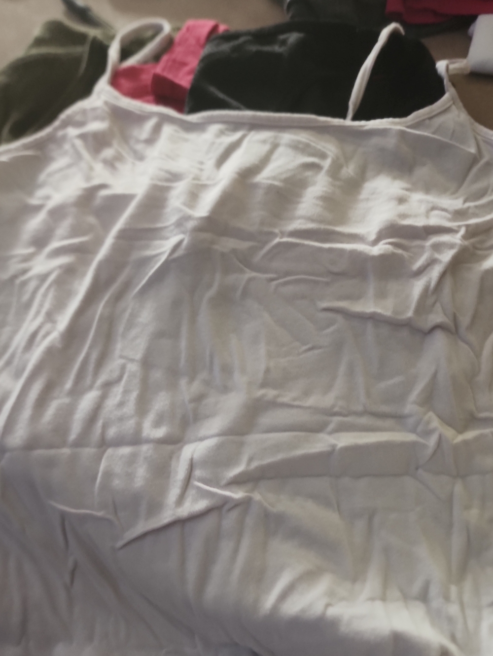 6 Assorted Tank Tops - Picture 4 of 10
